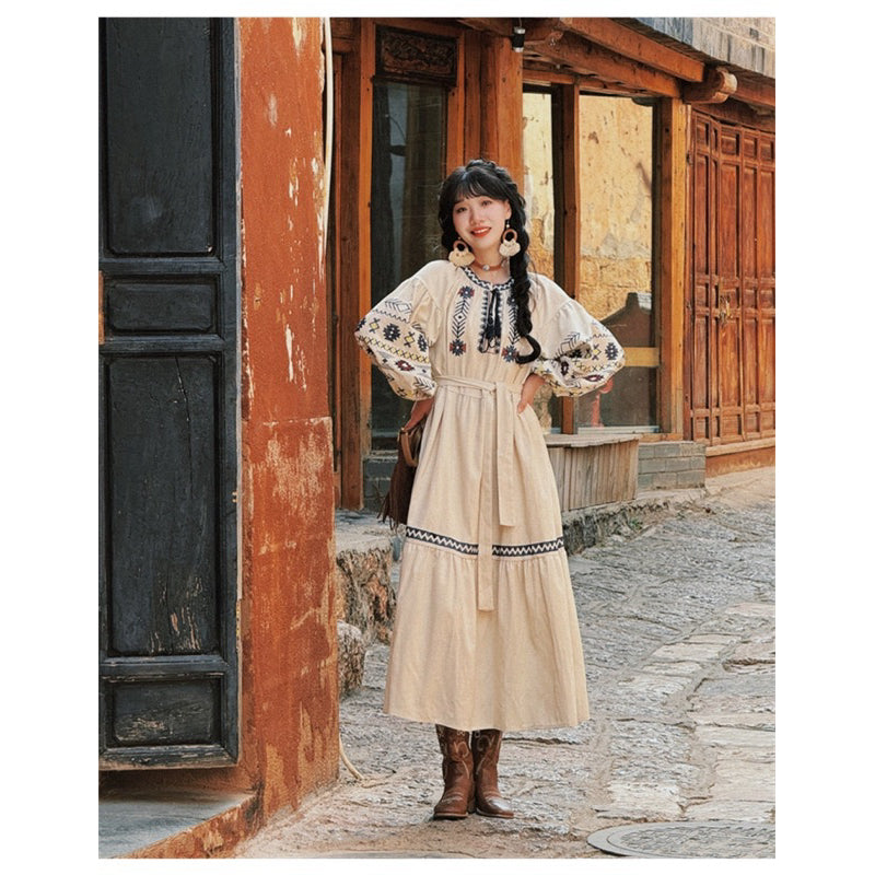 Long dress, Bohemian dress, embroidered dress, embroidery all over. bohemian style Suitable for camping and hiking. Long sleeve shirt tied at the waist. Size: chest 32-42, dress length 47, covers knees.