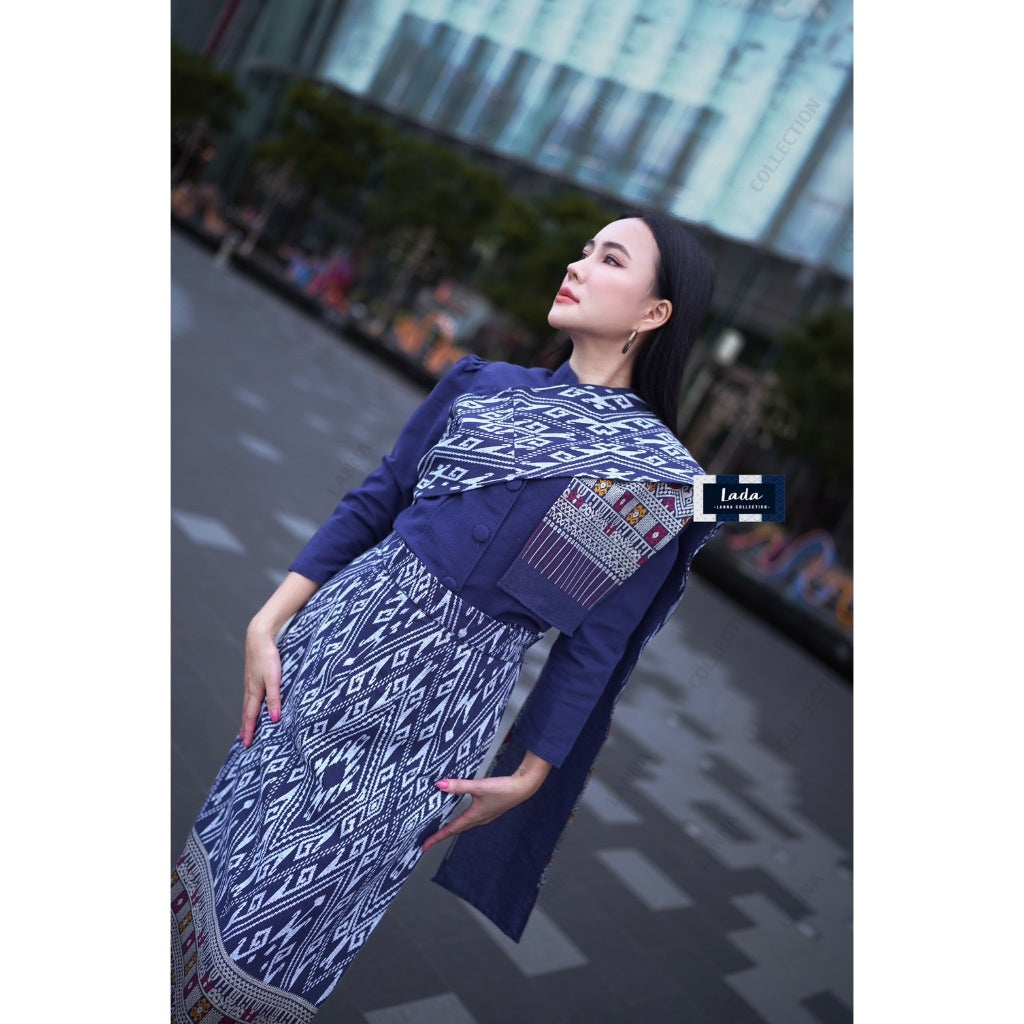 Beautiful women's dresses, casual Thai dresses premium products Printed cotton Dress set Printed cotton fabric set Navy blue Chitralada shirt Tin Jok Nok Khin Nam sarong with cloth sash