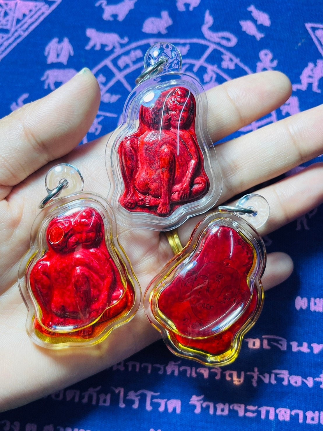 Powerful Charm Amulet for fast love and sex Magic Pendant Inn Koo Rak Thai Amulet Powerful of attraction Magic pendant for protection ,attracts luck, attracts customers, enhances luck, helps with business negotiations. By LP Wasit Uchuko