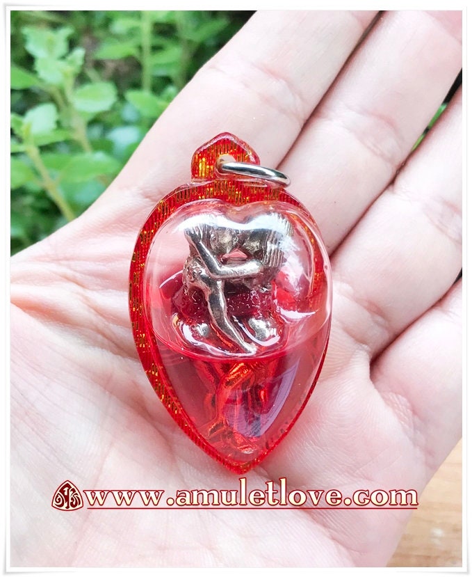 Lucky in Lover Magic Pendant Inn Koo Thai Amulet Charm talisman for Attraction Attract a lover Attract money Attract business Make your lover come to you Controlling and commanding build rapport quickly and easily By Luang phu Nen keaw