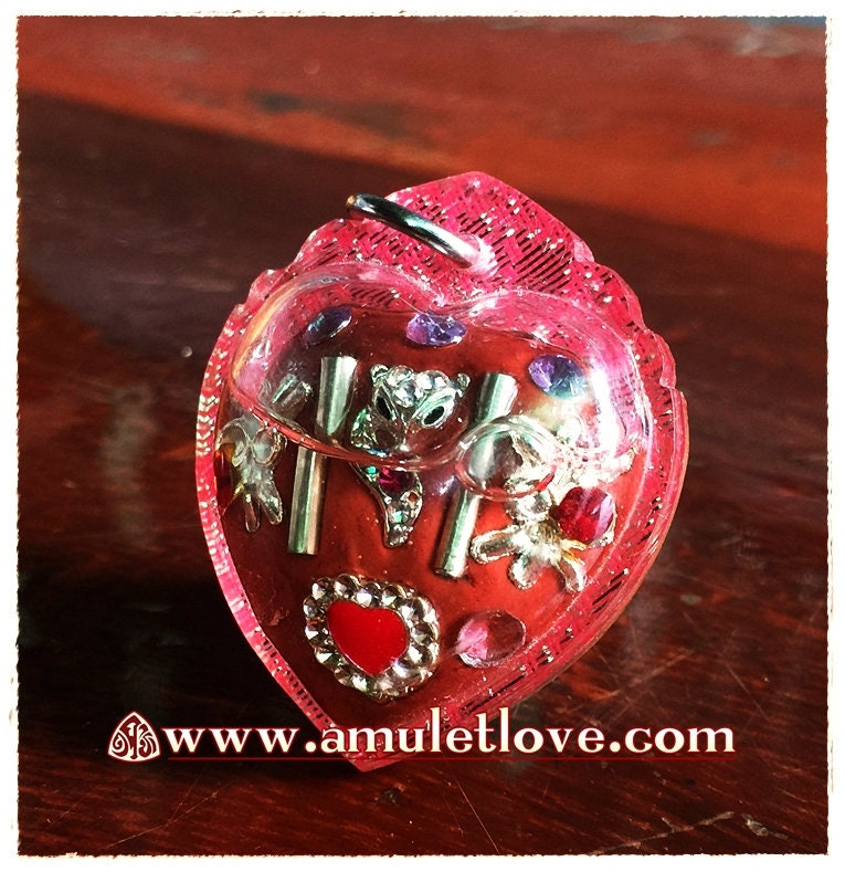 Charm Amulet 9Tailed Fox Powerful Magic Pendant Lucky Talisman  Believed to Improves your personal appearance and aura Bestow Excellent Wealth Fetching, Enhance your fate