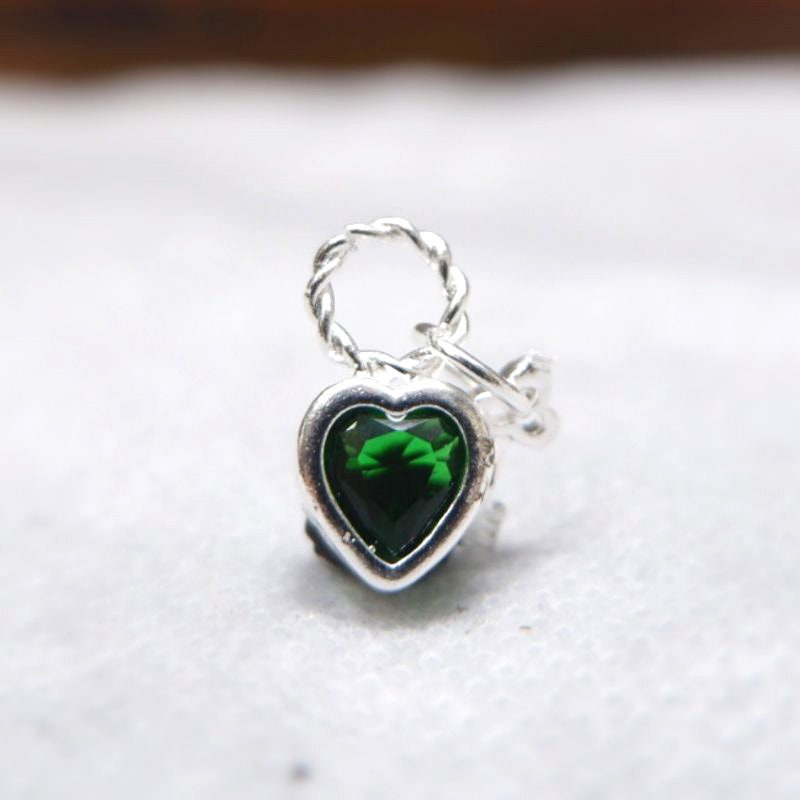 The heart gem, the key of locks It can be used amulet to keep your lover's from wandering around or cheating on you