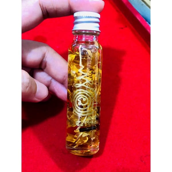 Dor Rak Sorn Powerful Magic Oil : Arousal oils Attract Stimulate sexual desire Strong ByLuang Pu Kham Peng Kamphaeng Phet