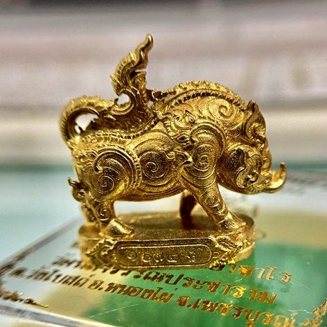 Pig Amulet Phaya Moo Setthi, LP Bunyang Acharo magic of advanced magic to change one's destiny from bad to good Rich in fortune and money